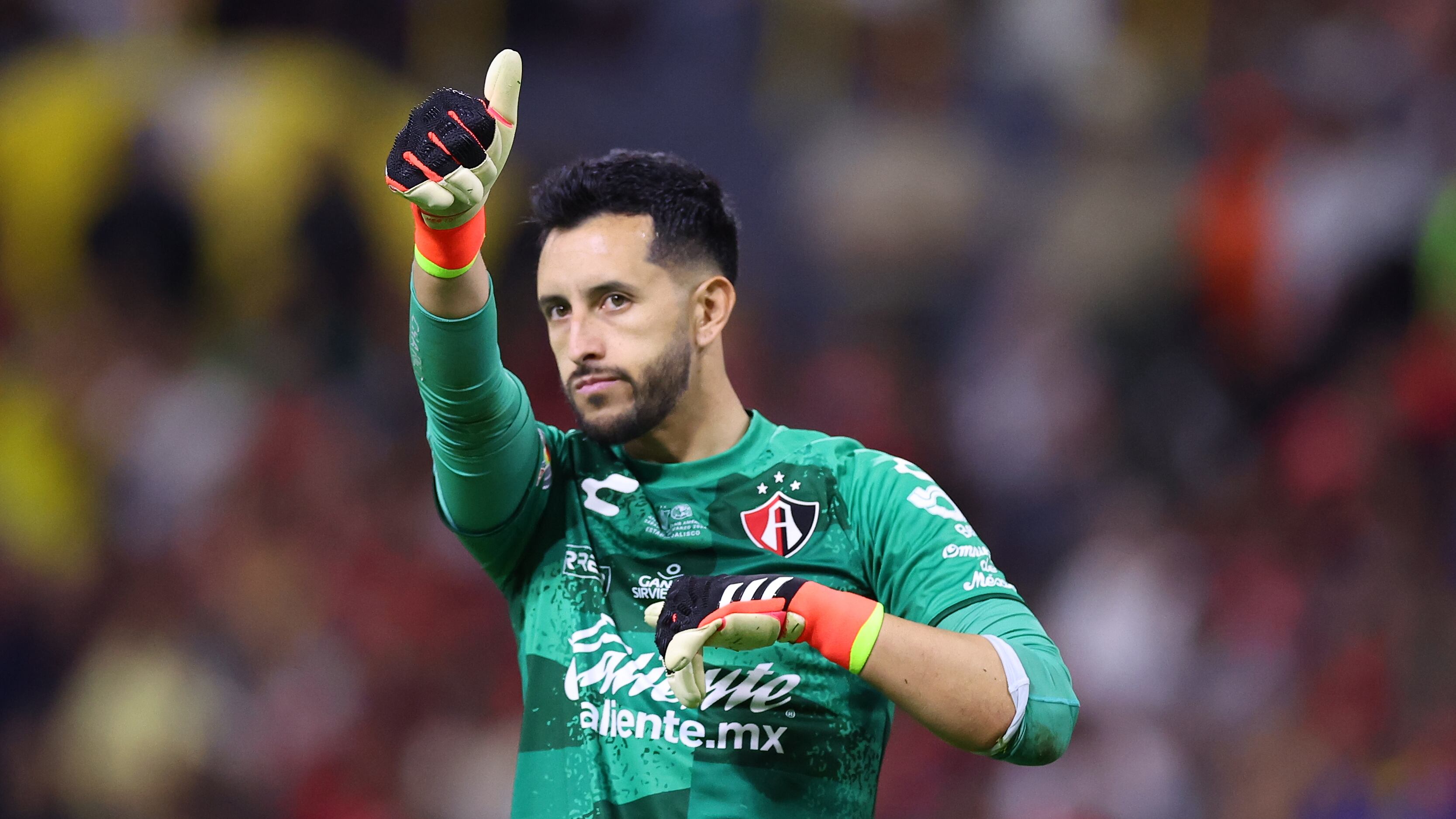 Camilo Vargas fue artífice de la pedida de mano que una hincha del Atlas a su esposo