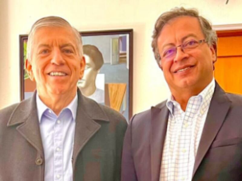 ‘Agarrón’ entre Petro y César Gaviria por amenazas a Liberales que voten sí la reforma a la Salud