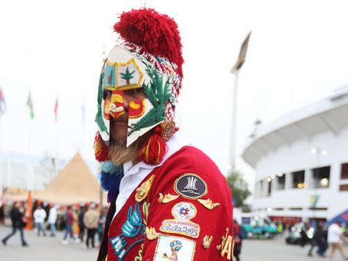 El “Gladiador Cholo” le da color a Santiago 2023