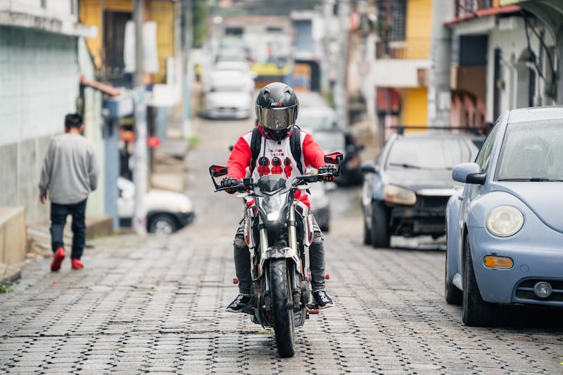 Conducir una motocicleta exige ciertas condiciones para hacerlo correctamente. Foto: Pixabay.
