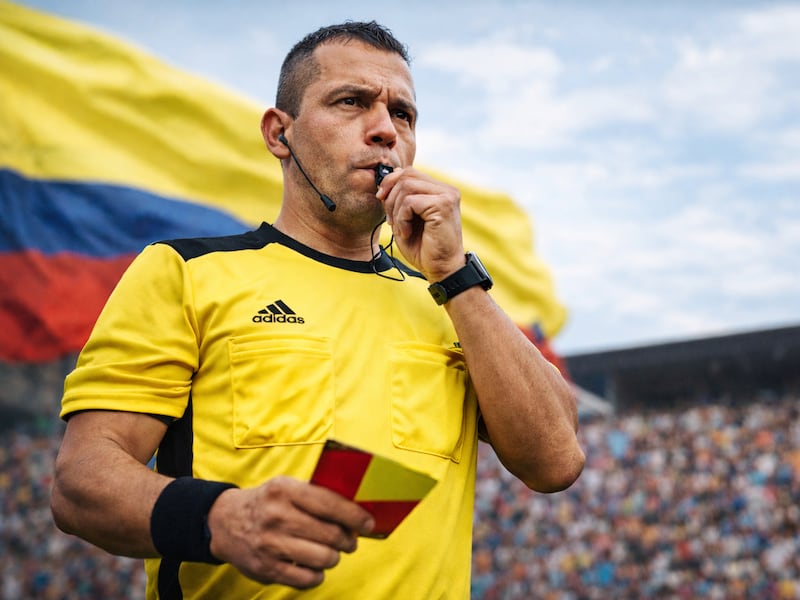 Arbitraje colombiano incumple la normativa de la FIFA en su propia estructura