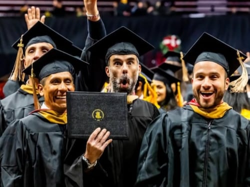 Ricardo ‘El Gato’ Pérez y Nairo Quintana salieron de las aulas para presumir su grado juntos en redes sociales