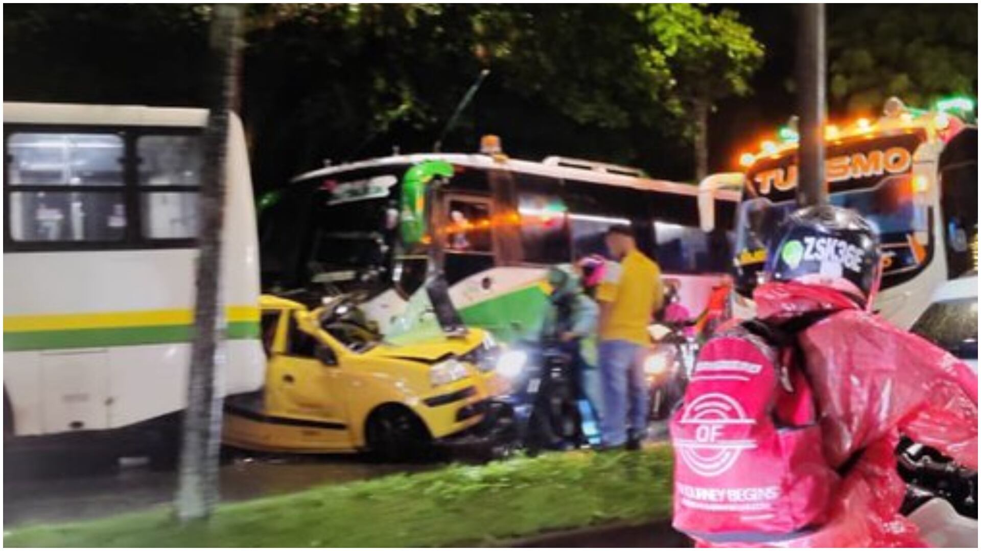 Grave accidente en la vía Las Palmas deja múltiples heridos y seis vehículos involucrados (Foto: redes sociales)