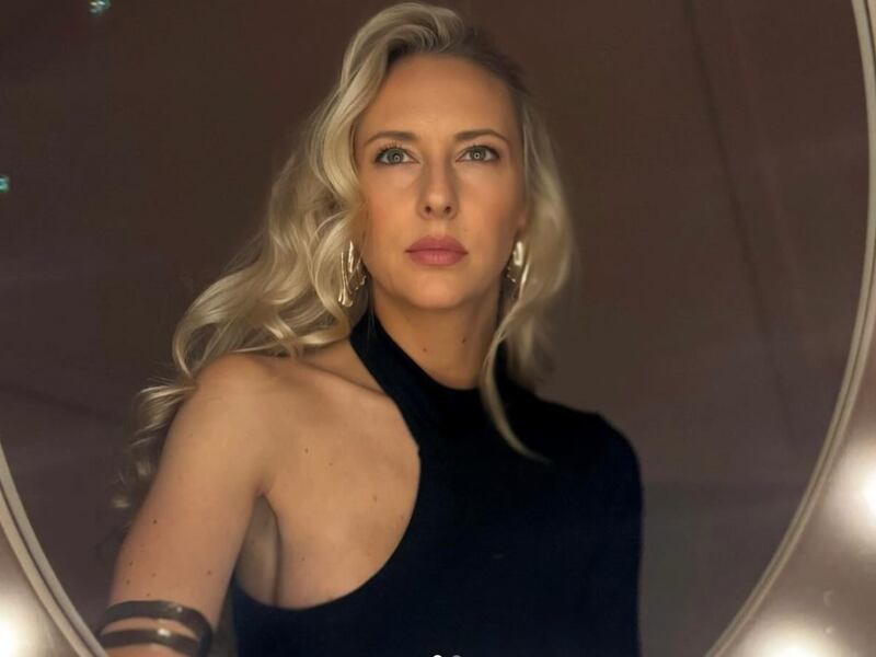 Amiga de la exfinalista de Miss Suiza afirma que el marido de la modelo “es un psicópata que quería que su esposa nunca hubiera existido”