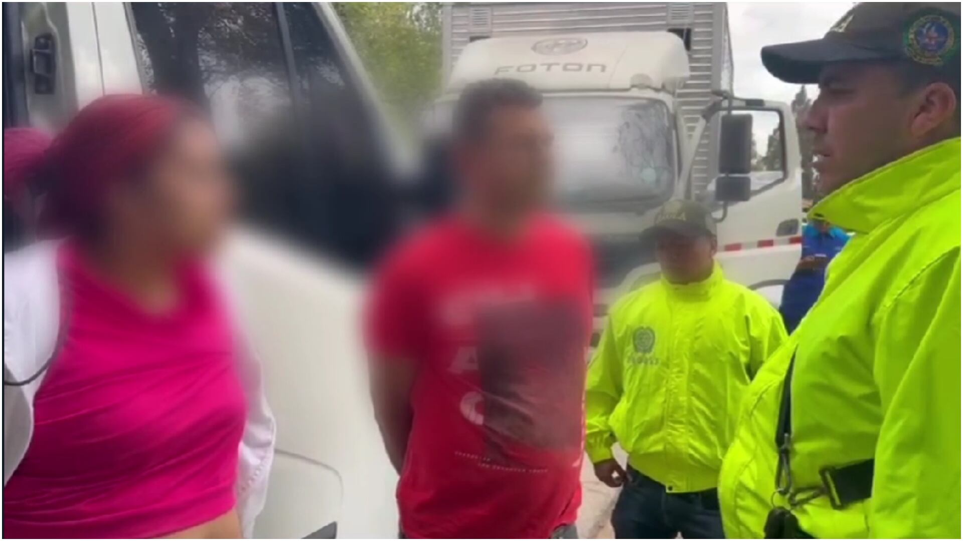 Capturan a dos personas que se hacían pasar por integrantes del grupo ‘Los Pachenca” para extorsionar (Policía de Bogotá)