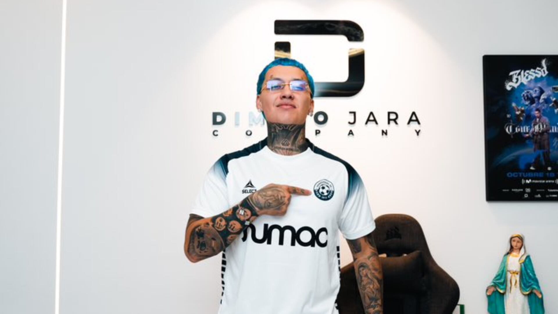 Blessd anunció la compra de un equipo de fútbol europeo