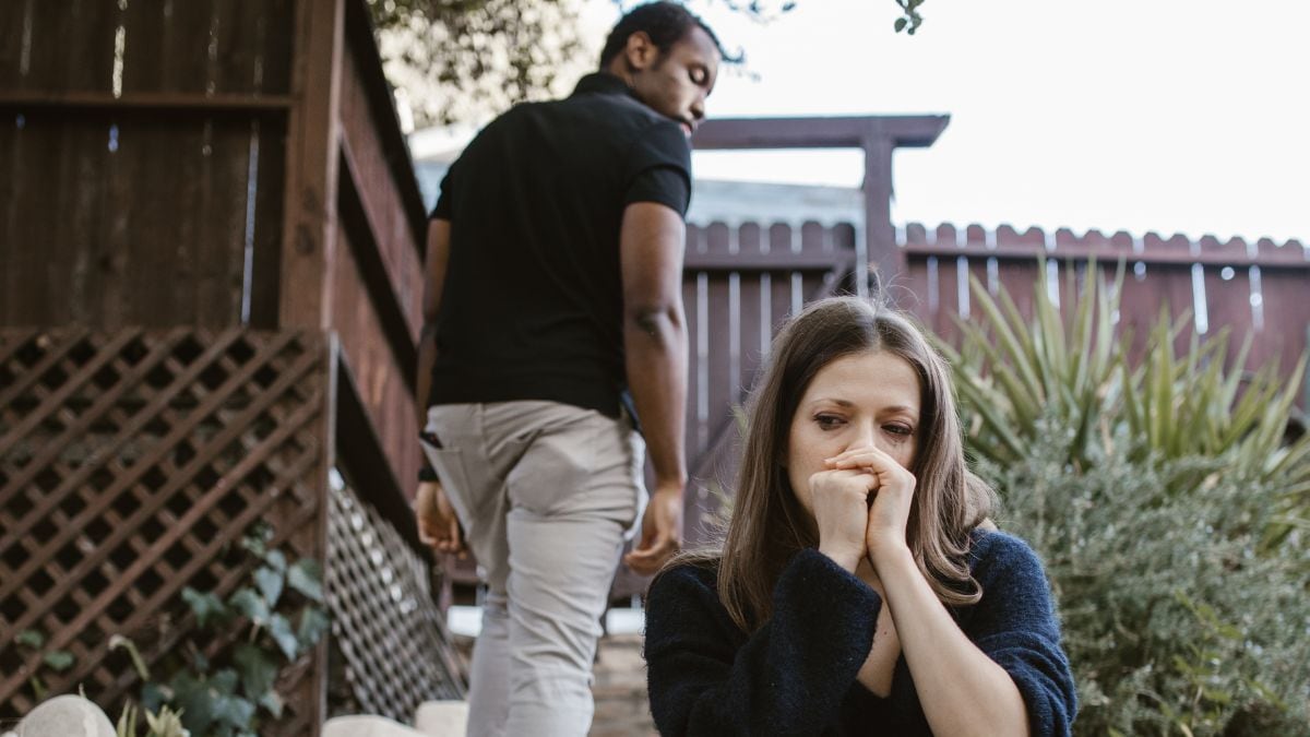 Señales de que un hombre ya no es feliz en su matrimonio