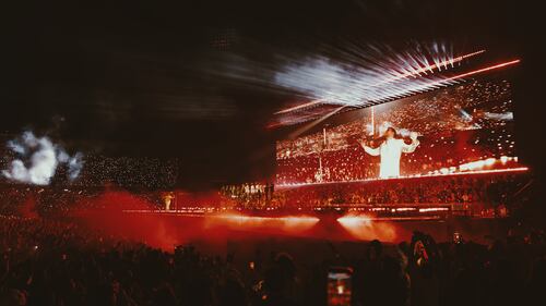 Bad Bunny primera noche de concierto en Medellín 2026.