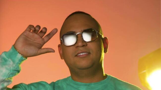 Un reconocido DJ de música electrónica falleció en Estados Unidos mientras estaba de gira.