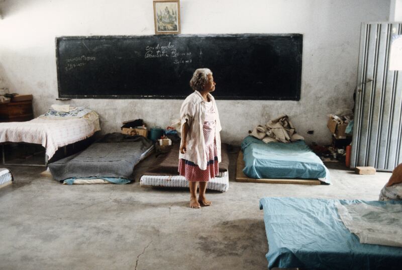 Salón de clase. Betty Elder.