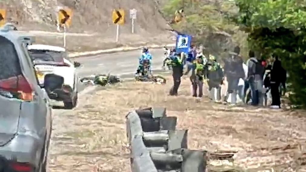 Foto de balacera y persecución en plena troncal del Caribe dejó dos sicarios muertos en la vía.