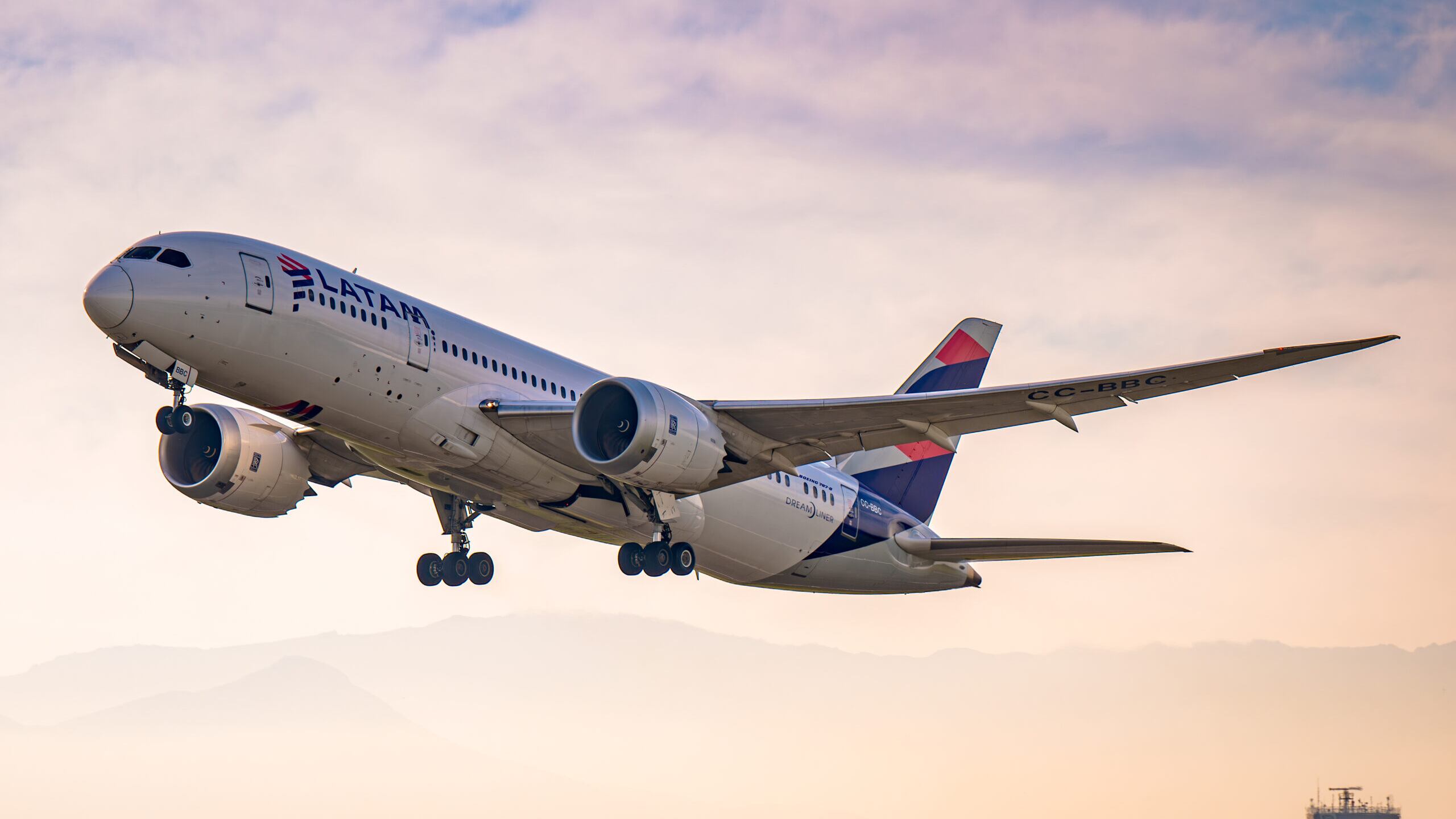 Rutas de LATAM Airlines Colombia