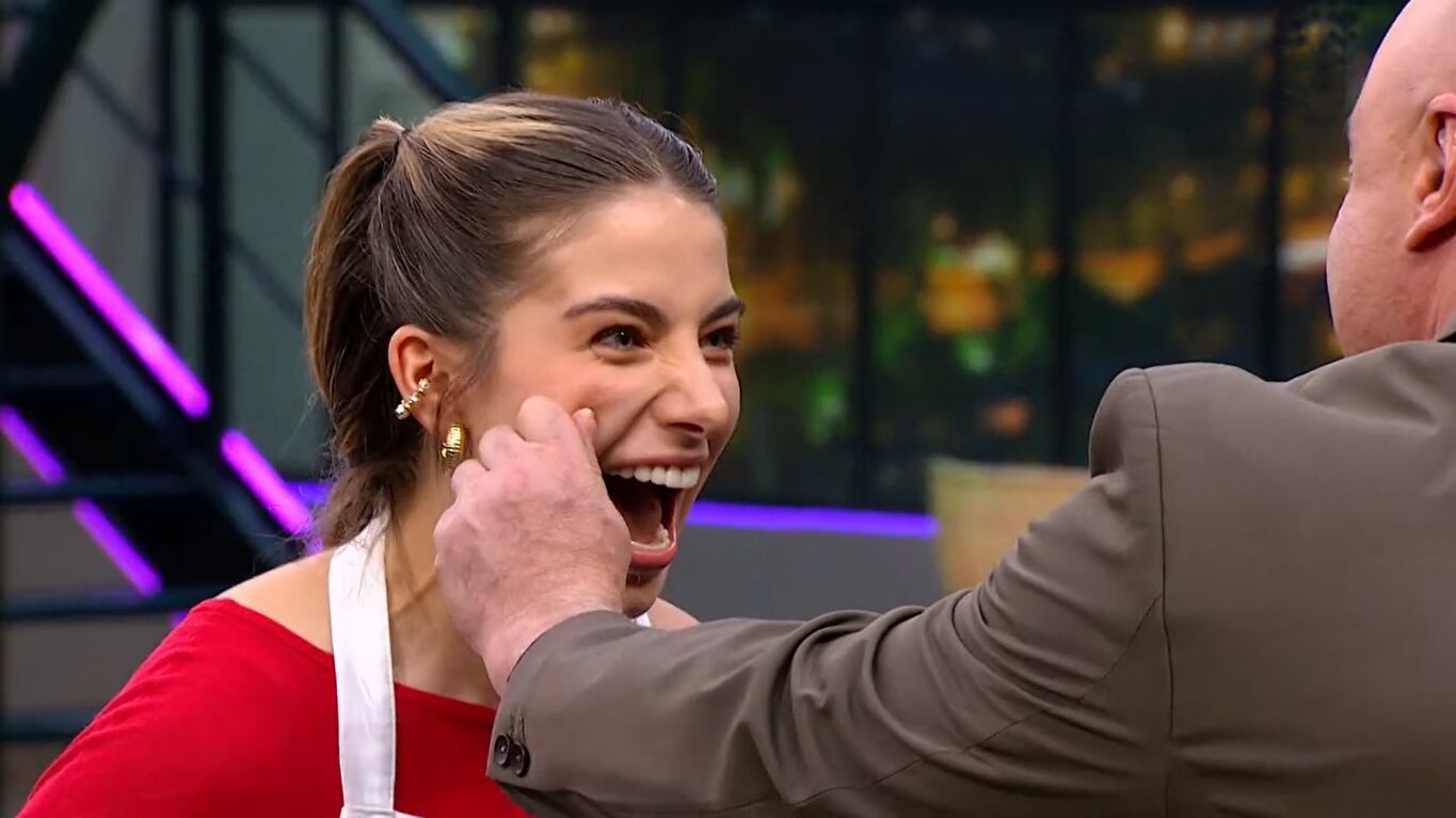 Jorge Rauch quedó sorprendido con la receta de Ilenia Antonini por lo que le dio el sexto cachete de la actual temporada de ‘MasterChef Celebrity Colombia’