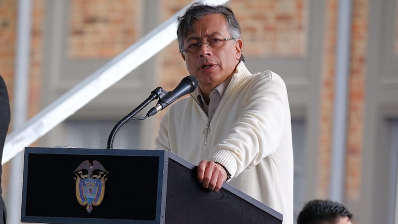 Petro arremete contra la Corte Constitucional por la decisión de suspender la emergencia económica y dice que es por ser su gobierno