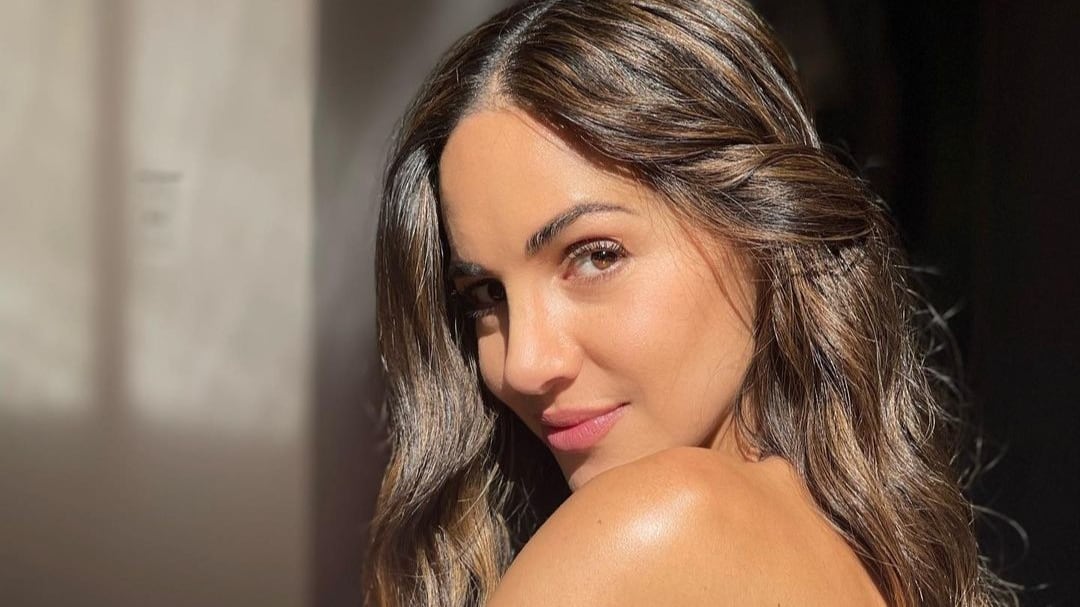 La actriz Valerie Domínguez indica que los beneficios son a largo plazo en su vida adulta, incluyendo una mayor realización académica y profesional.