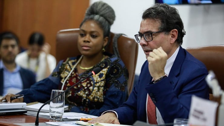 Ministro de Educación, Alejandro Gaviria y viceministra de Educación Superior, Aurora Vergara Figueroa