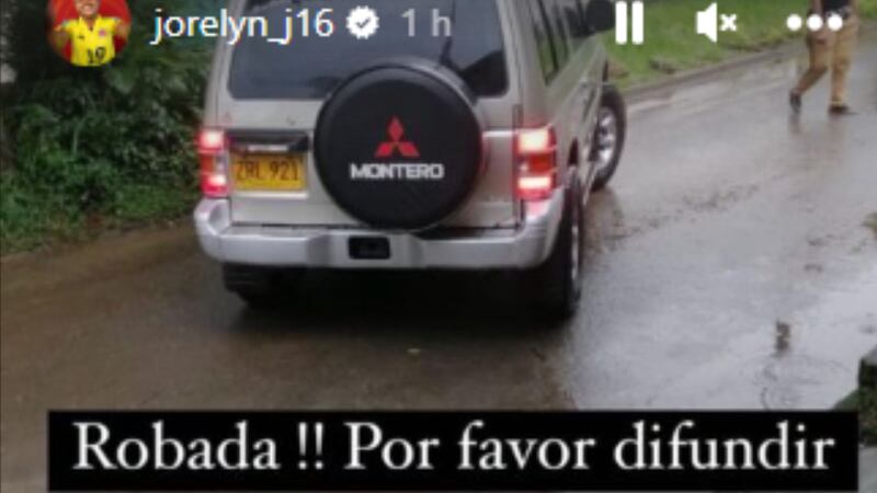 ¿La ha visto? Robaron camioneta de jugadora Daniela Caracas durante sepelio del hermano de Jorelyn Carabalí