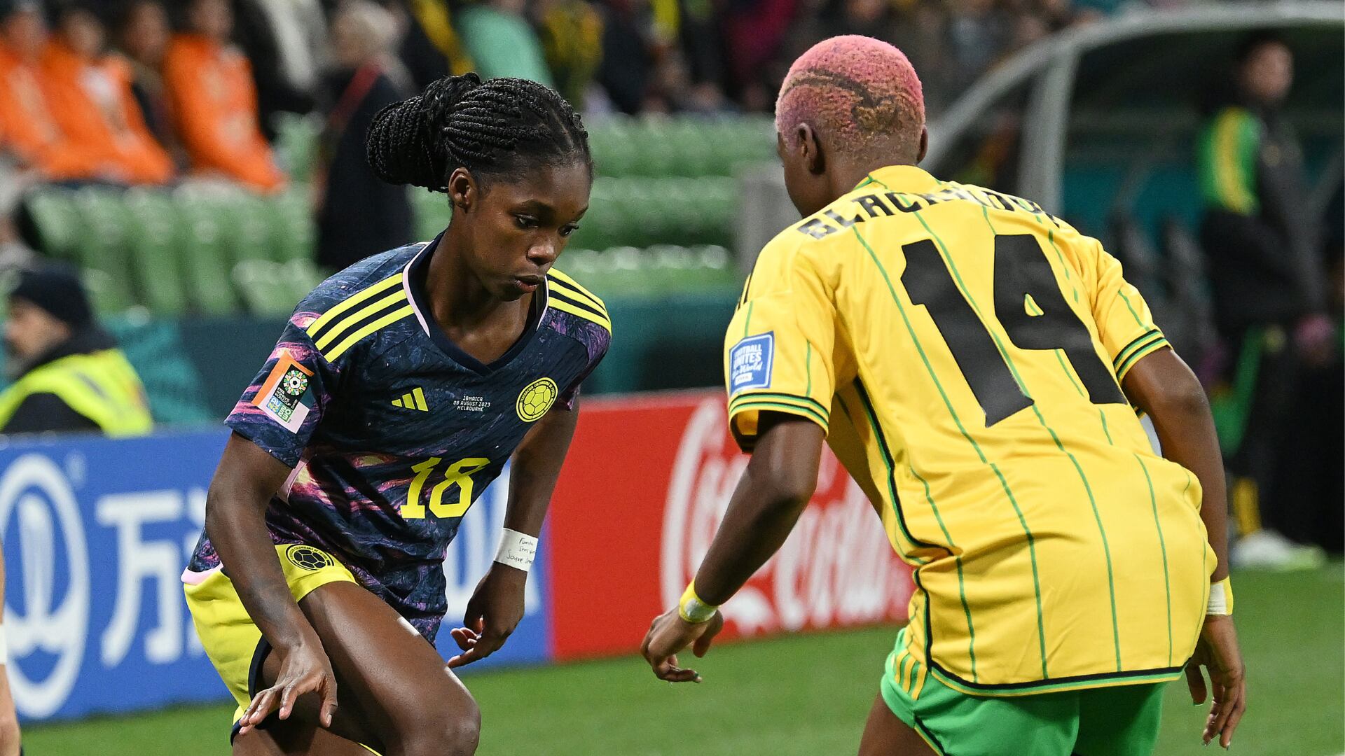 Linda Caicedo recibió dura falta porque se bailó a las jugadoras de Jamaica
