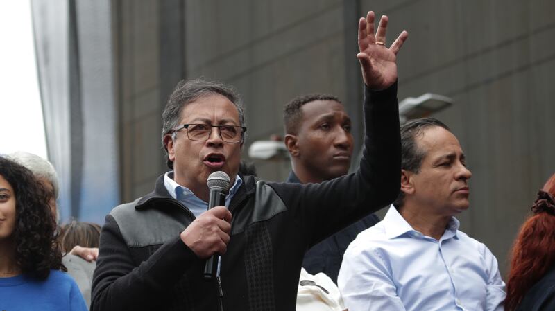 El presidente Gustavo Petro, durante su intervención en la manifestación en su apoyo en Bogotá