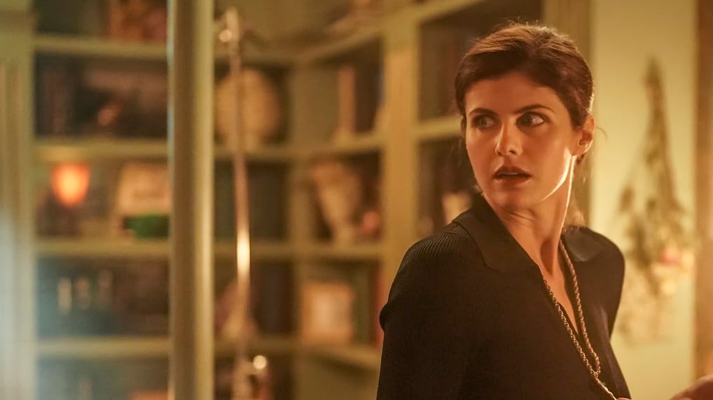 Alexandra Daddario en Las Brujas de Mayfair