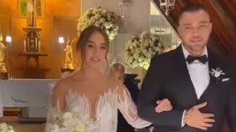 En plena fiesta de boda de Jessi Uribe y Paola Jara, frente a los ojos de los presentes se presentó otra novia para bailar con el cantante.