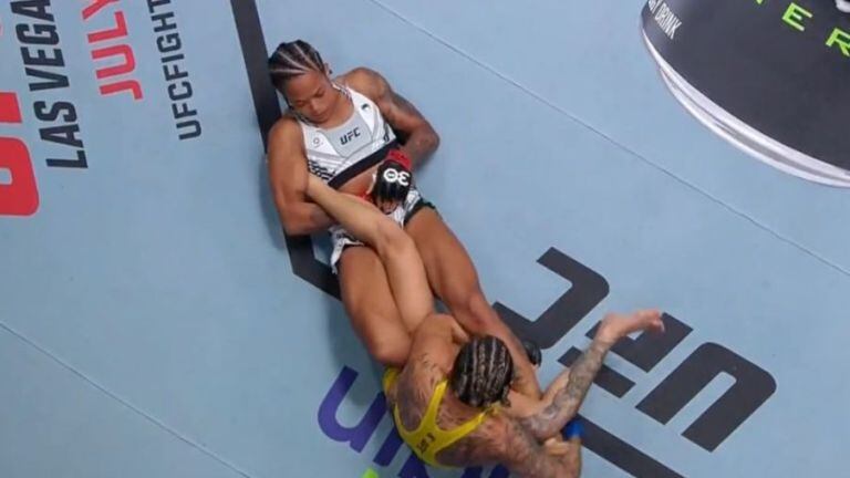 Ketlen Souza sufrió la lesión en el primer round I Captura de pantalla