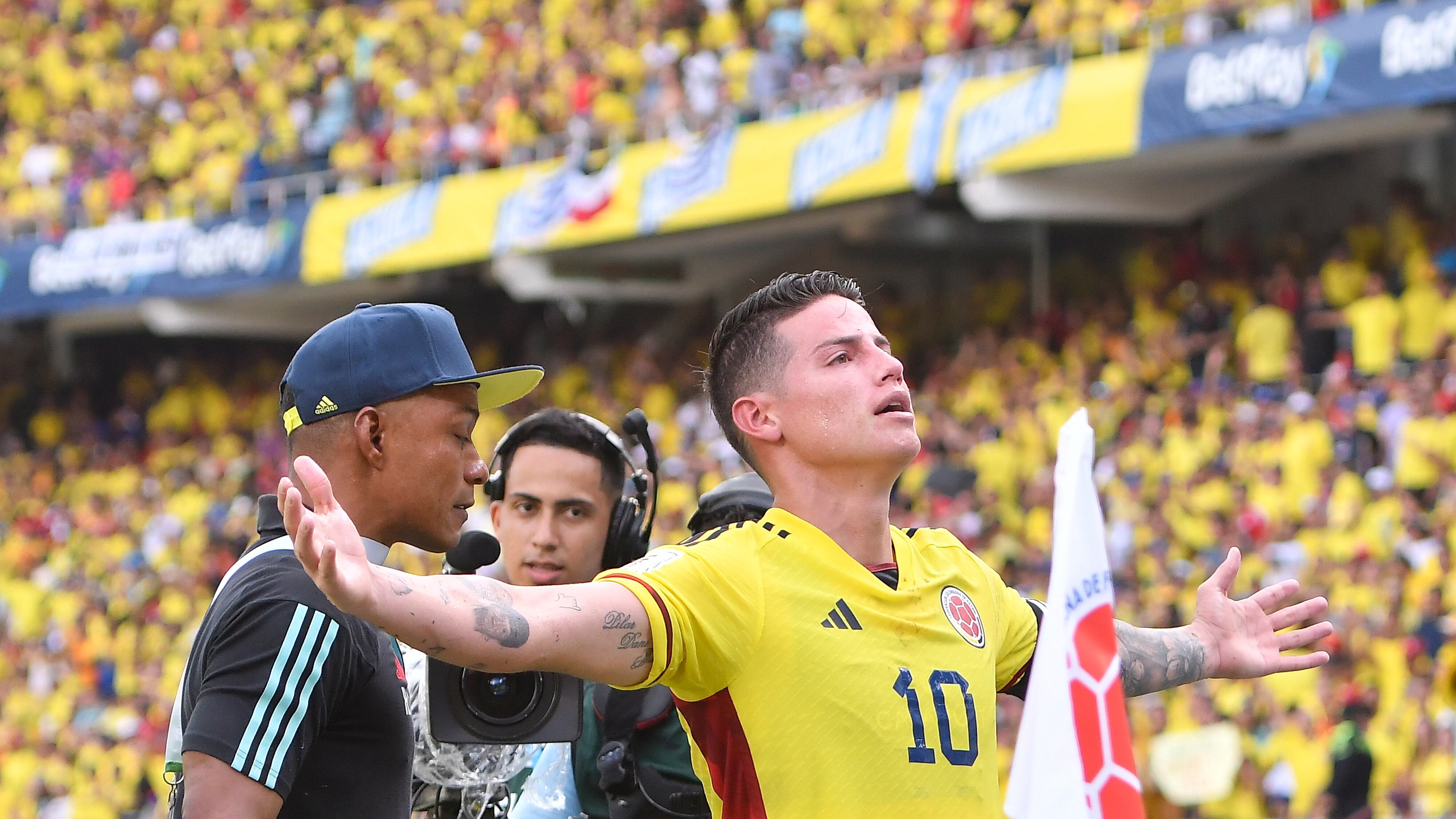 Gol de James Rodríguez vs Uruguay