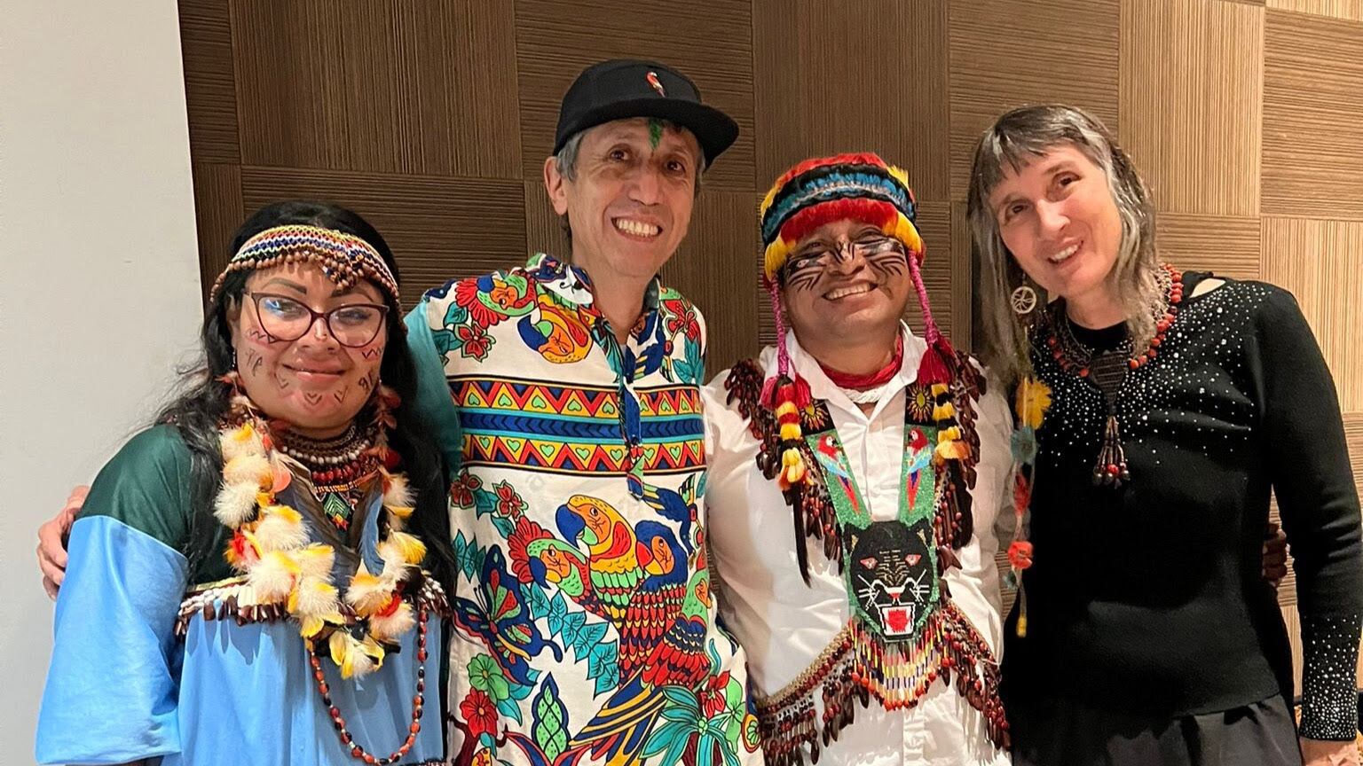 Aterciopelados fue invitado por famoso productor británico para hablar de su defensa al Amazonas.