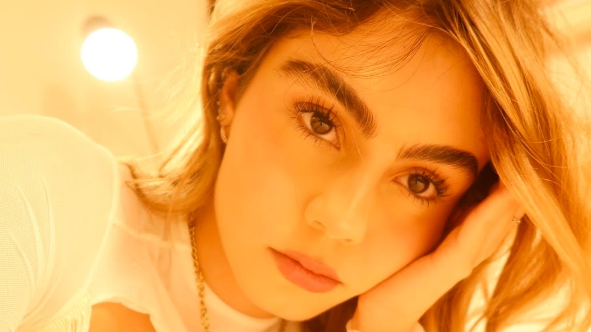 Mejor amiga de reconocida influencer reveló que fue victima de abuso sexual