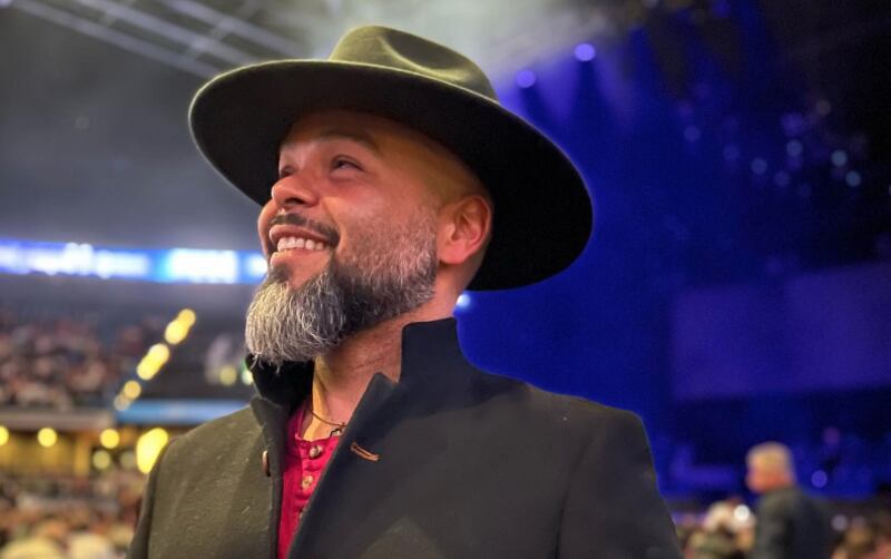 Abuela de Carlos vargas falleció en un salón de belleza y así lo narró