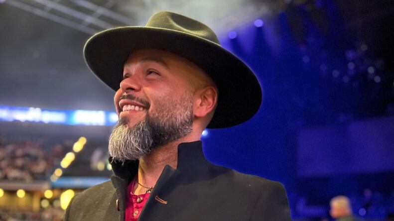 Abuela de Carlos vargas falleció en un salón de belleza y así lo narró