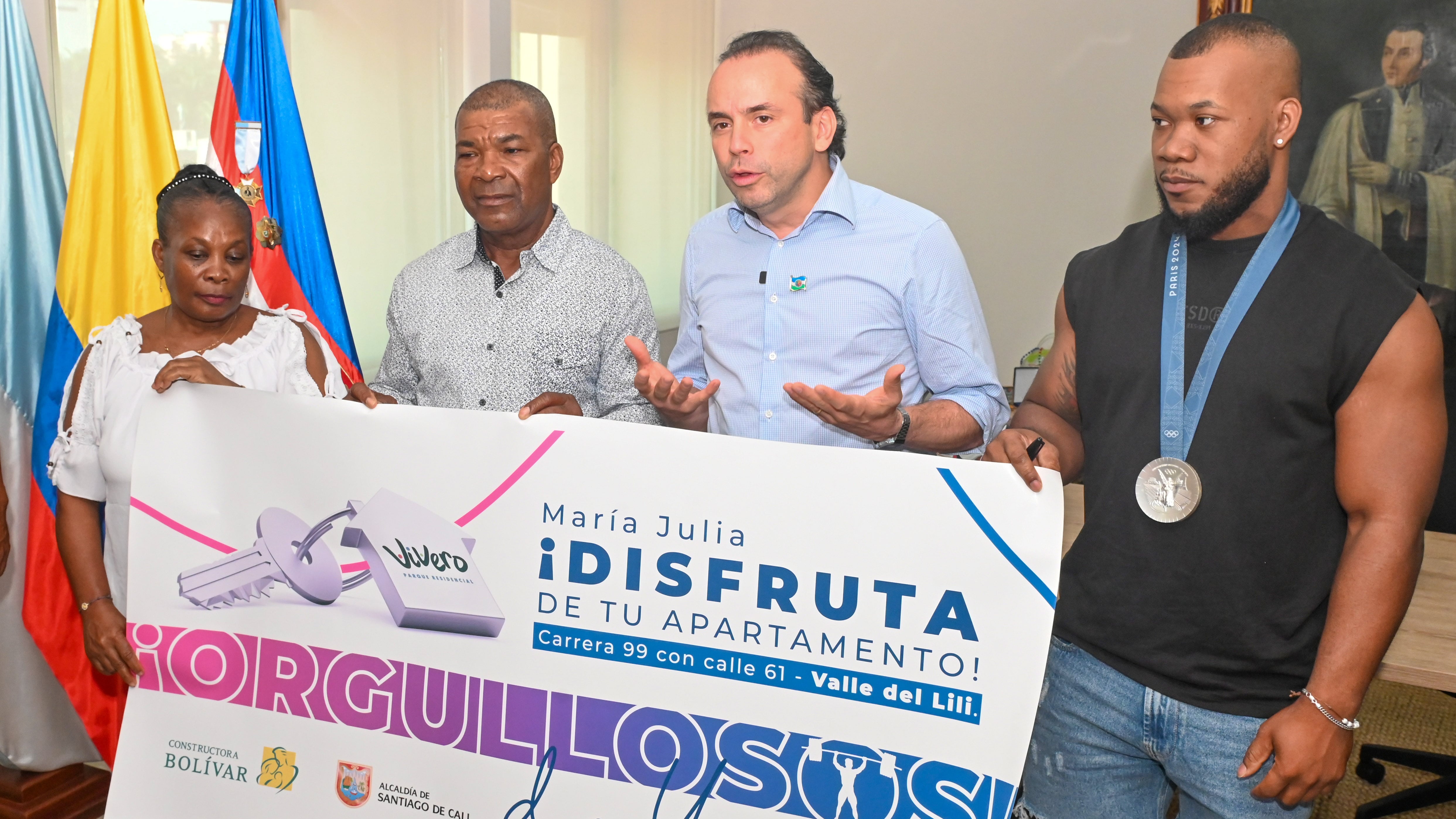 Se entregó la casa al medallista olímpico Yeison López en Cali.