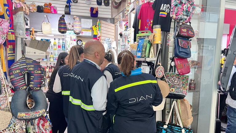 La Dian realizará monitoreos de la facturación electrónica.