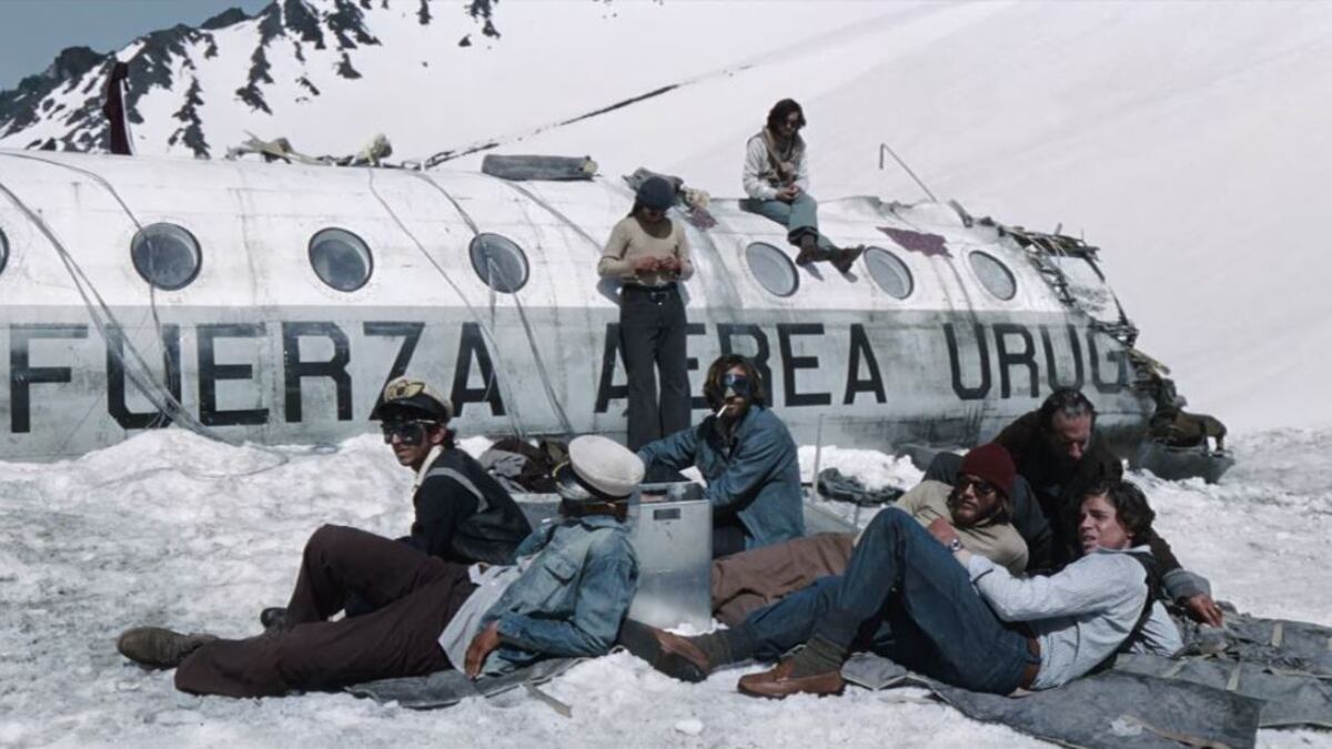 Escena de la película 'La sociedad de la nieve'