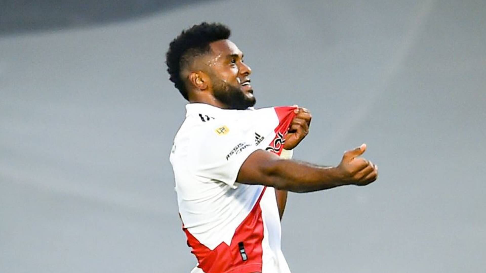 Hinchas de River Plate imitaron la celebración de Miguel Ángel Borja