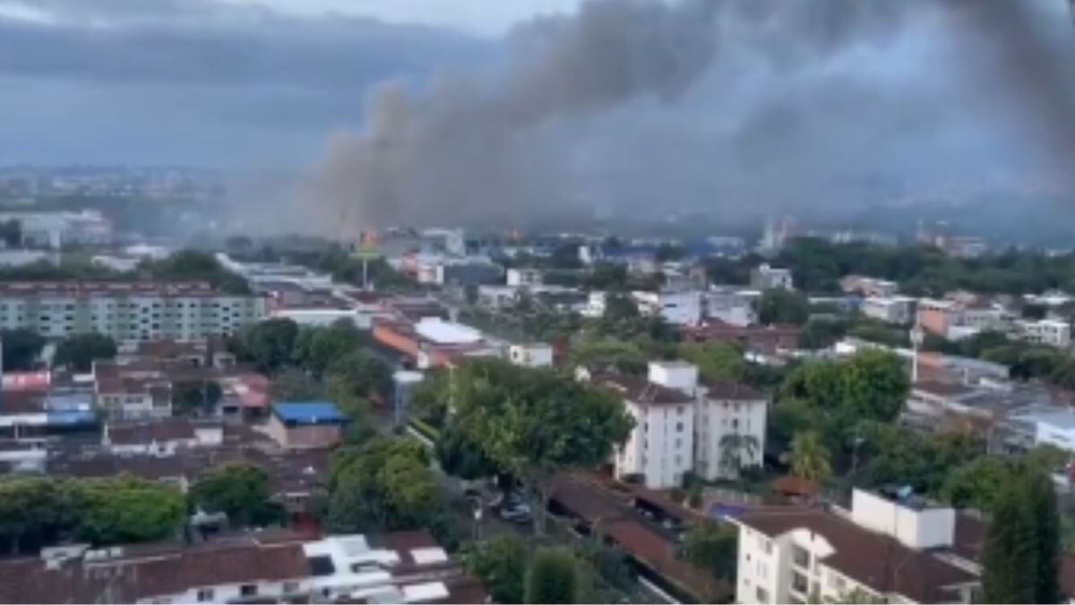 Bus cayó al abismo en la vía Panamaricana, ruta Cali-Ipiales