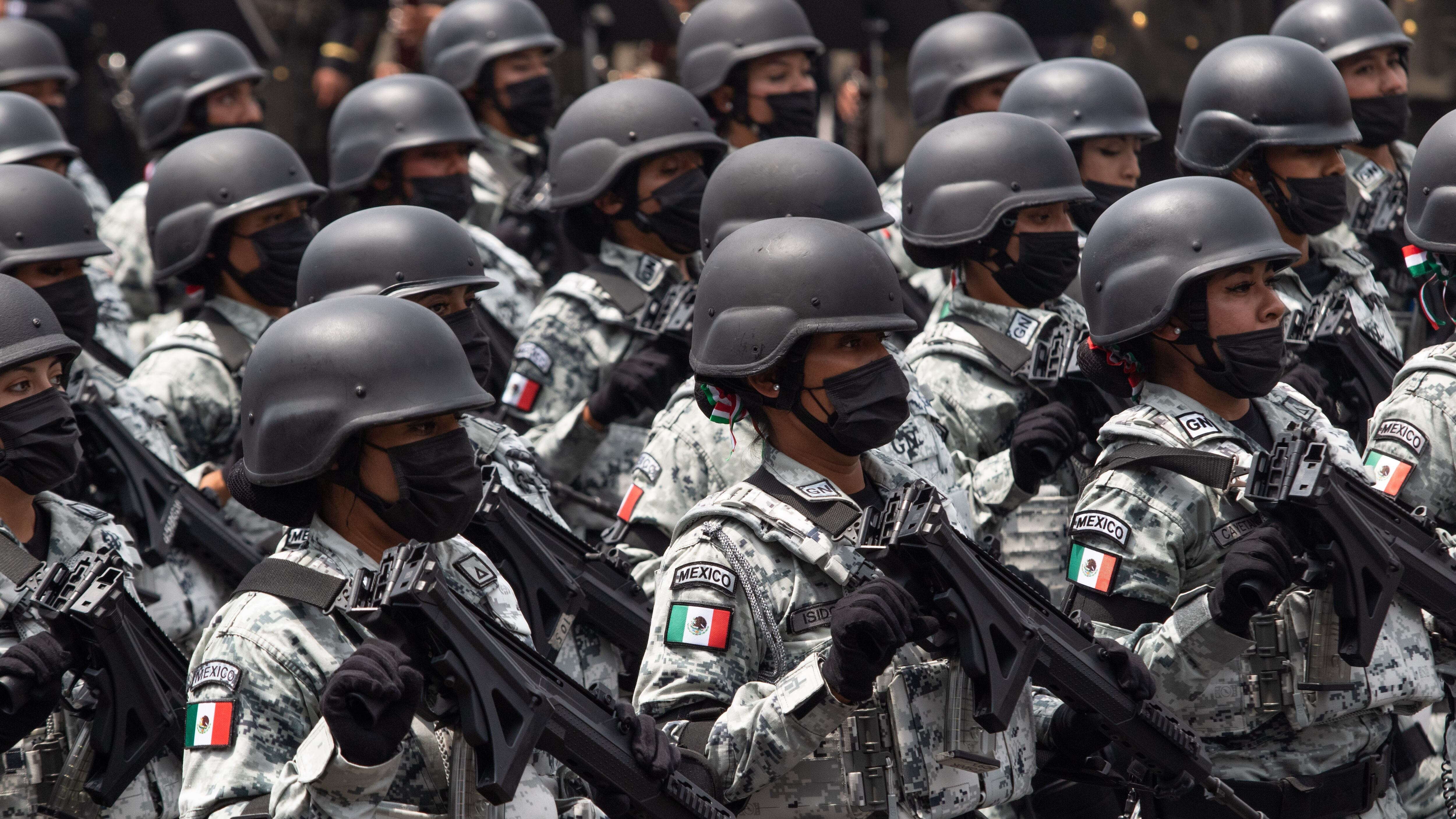 CIUDAD DE MÉXICO, 16SEPTIEMBRE2021.- Tropas de la Secretaría de la Defensa, Secretaría de Marina, Fuerza Aérea, y Guardia Nacional participaron en el desfile militar por el 211 Aniversario del Inicio de la Independencia de México, en el zócalo.
FOTO : MOISÉS PABLO/CUARTOSCURO.COM