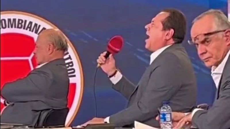 “No es normal”: palo al ‘Cantante del Gol’ por vergonzosa pifia en pleno partido de Colombia