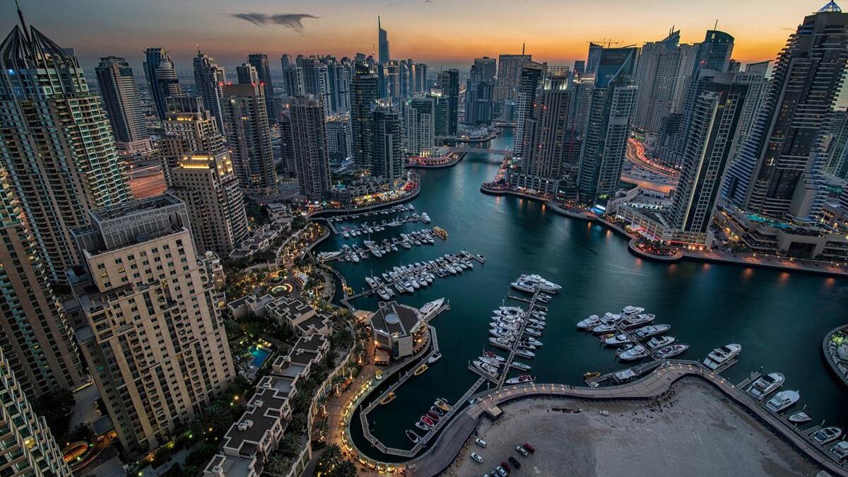Dubái es una ciudad muy activa en lo económico