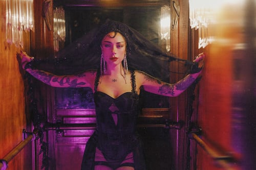 La Ramona estrena “Canto” y presenta su nuevo proyecto conceptual Hotel Amor