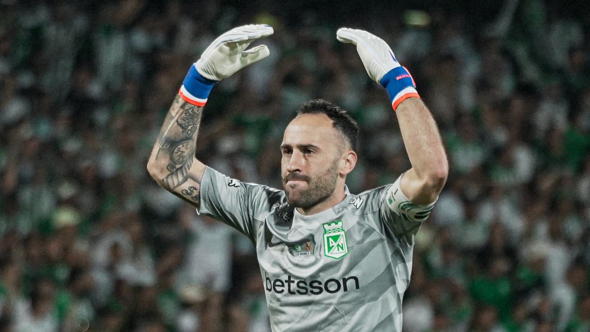 “Gracias a él estoy donde estoy”: David Ospina no se olvidó de su angelito en el cielo tras ser campeón