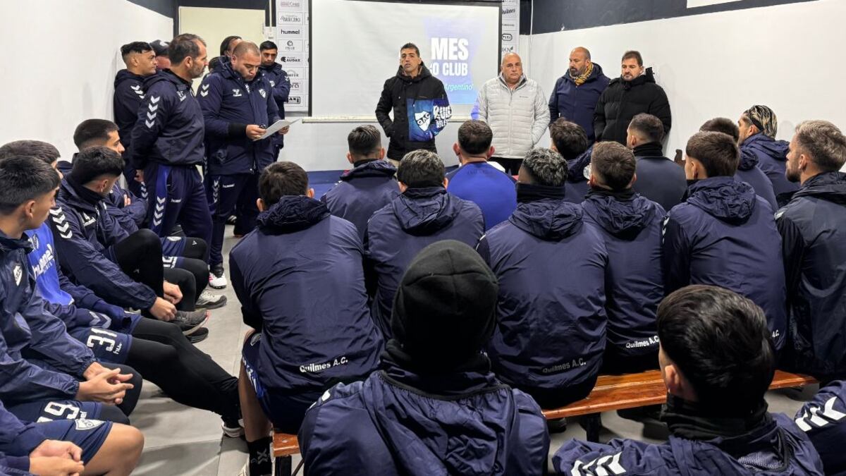 Aldo Duscher fue echado de Quilmes por la votación de sus propios jugadores y casi hay golpes