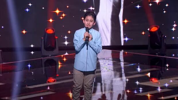 Isaac cantó con el alma en La Voz Kids para su abuelo quien sufre de Alzheimer