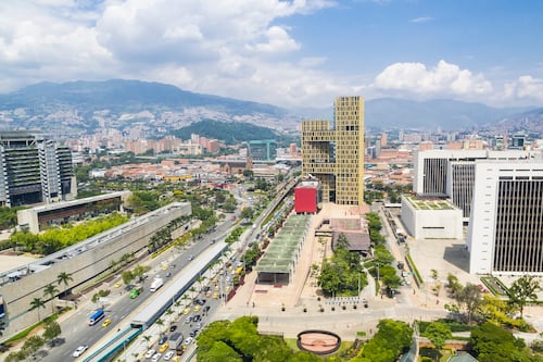 Medellín: Levantarán restricción de pico y placa por navidad y año nuevo