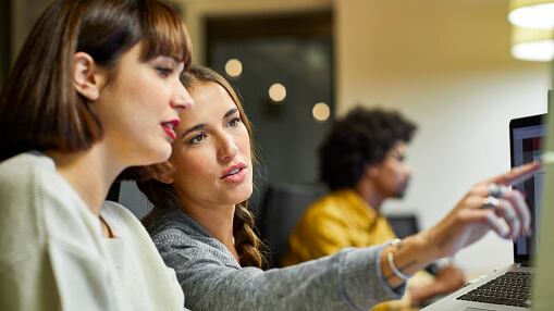 Trabajo sí hay: vacantes para mujeres y jóvenes