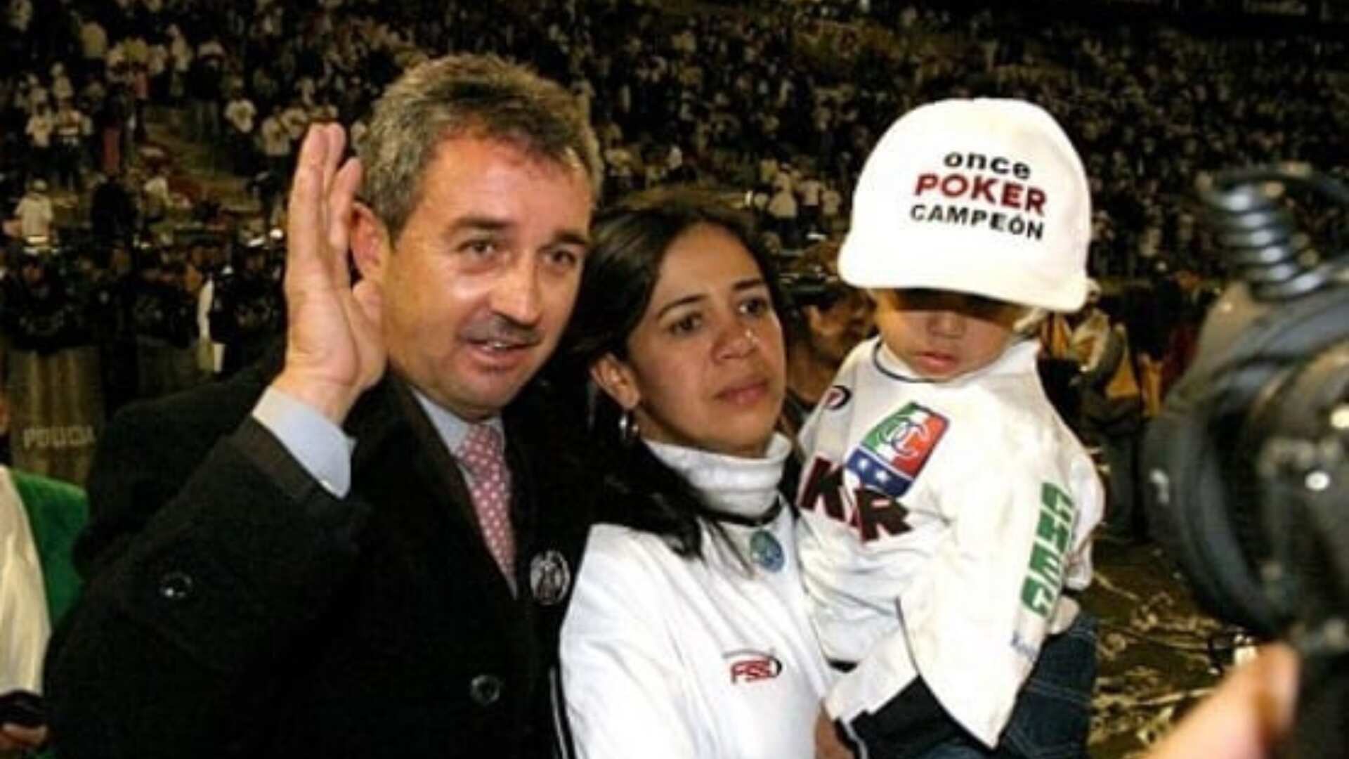 Hijo de Lui Fernando Montoya se graduó de prestigiosa universidad