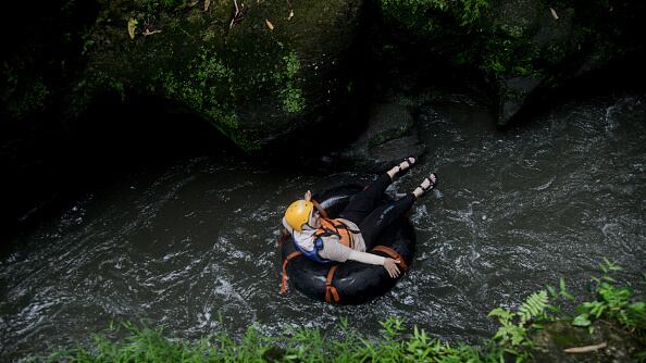 Tragedia en Antioquia por turista que murió por creciente de río cuando practicaba tubing