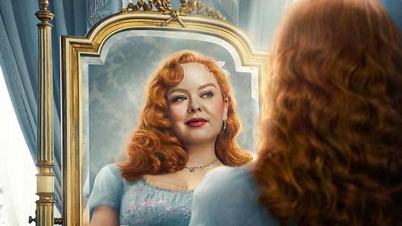 La protagonista de Bridgerton, Nicola Coughlan, de 37 años aviva rumores de romance con actor de Disney+ de 24 años