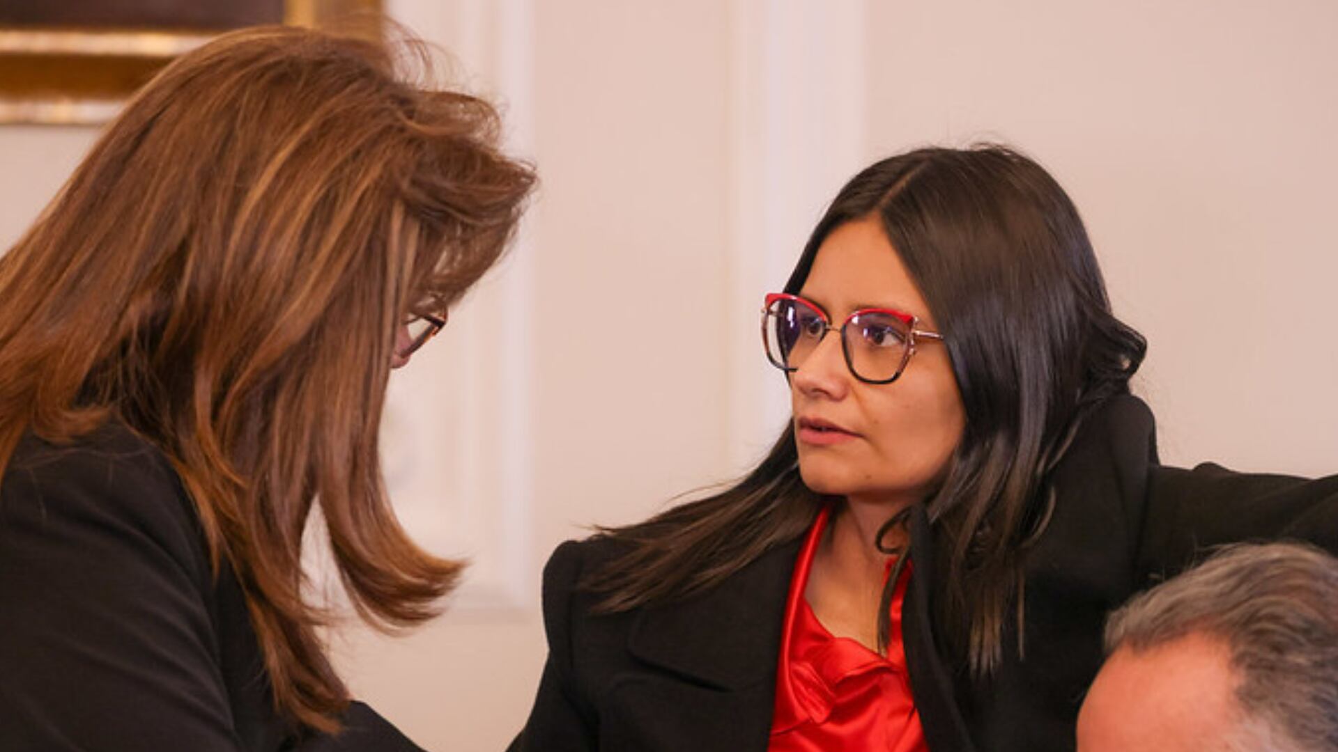 Enfrentamiento entre directora del Dapre y la exministra de Justicia.