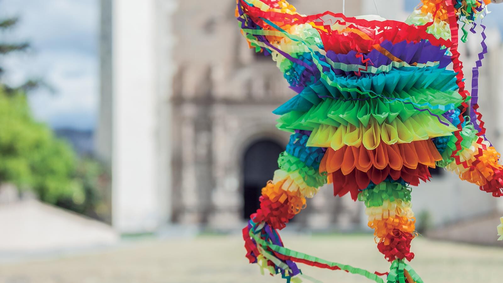 Las piñatas son tradición en la época decembrina en México